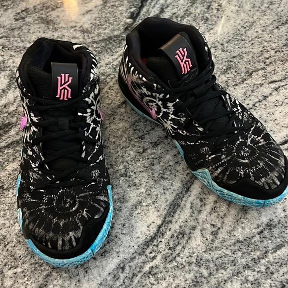 NIKE KYRIE 4 ALL STAR BASKETBALL SNEAKERS SZ 7Y - Picture 1 of 10